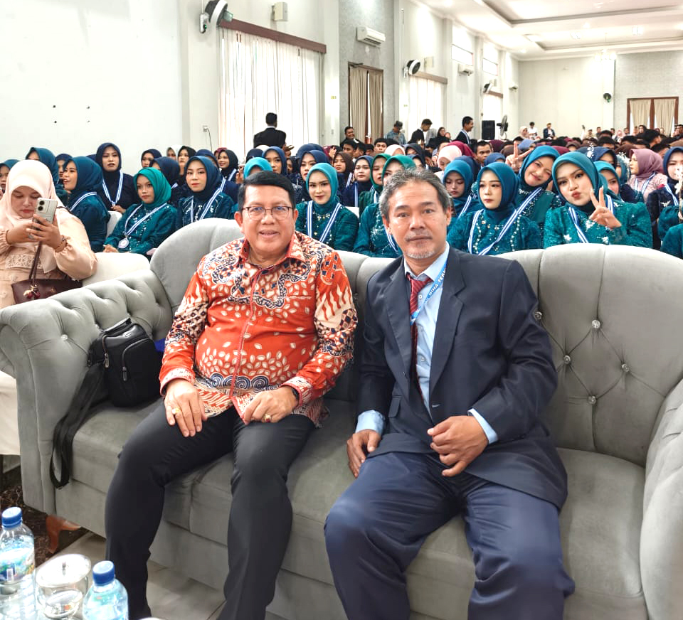Menghadiri Undangan Pelepasan dan Purnawiyata  SMK Bina Teknika Cileungsi di Gedung Damar Permata